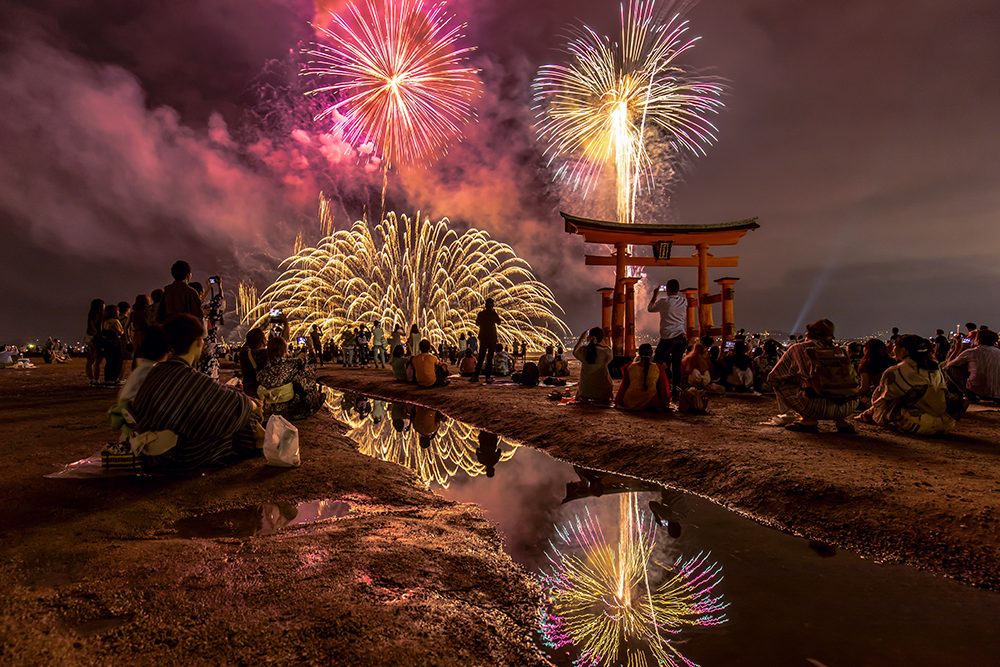 miyajima-fireworks