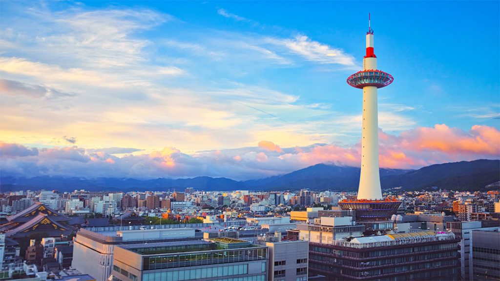 kyoto tower